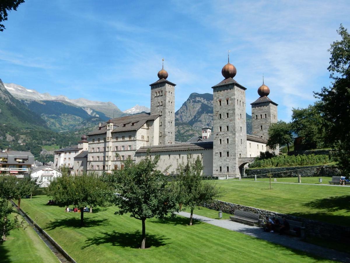 Gaestehaus St. Ursula Brig Dış mekan fotoğraf